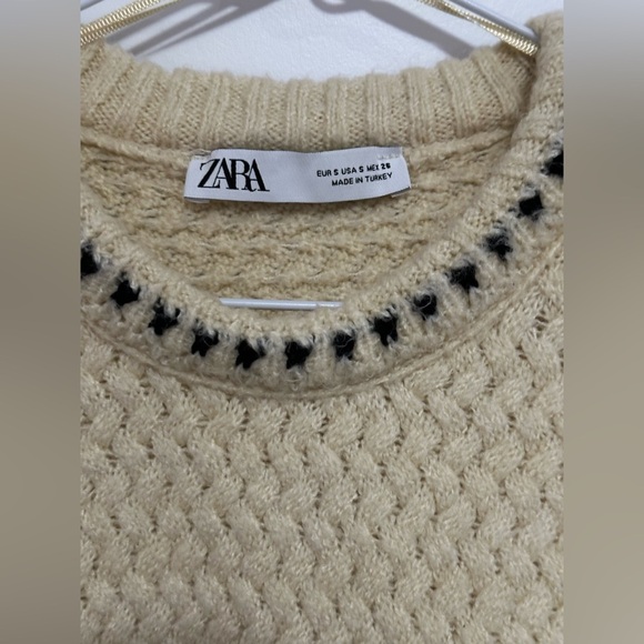Zara: Women's Textured Sweater- Size Small - Picture 2 of 11